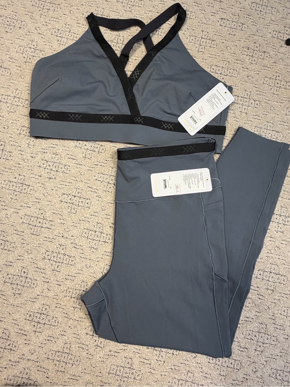 Rhione Slate Gray Strappy Sports Bra and High-Leggings Set XXL
